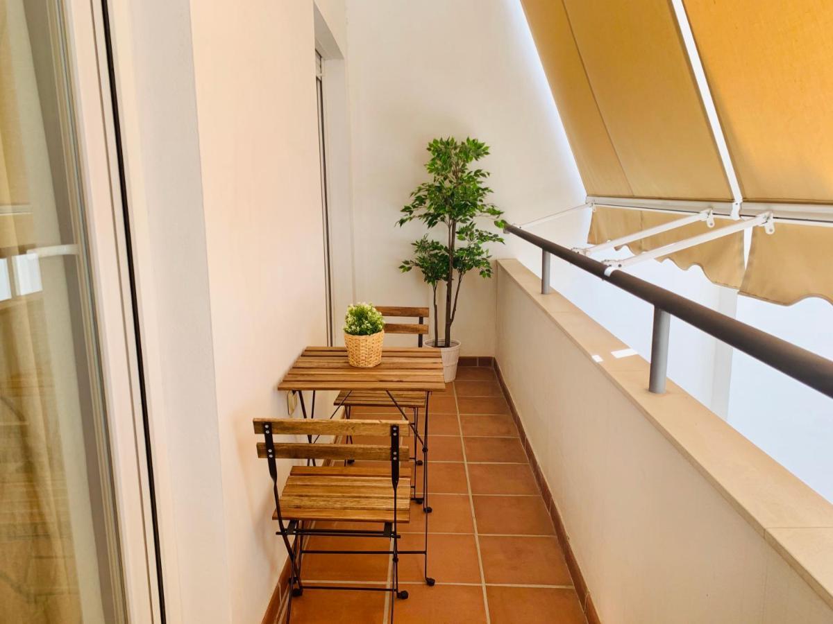 Homely Malaga Parras Con Terraza Interior Y Parking Privado Bajo Suplemento Bagian luar foto