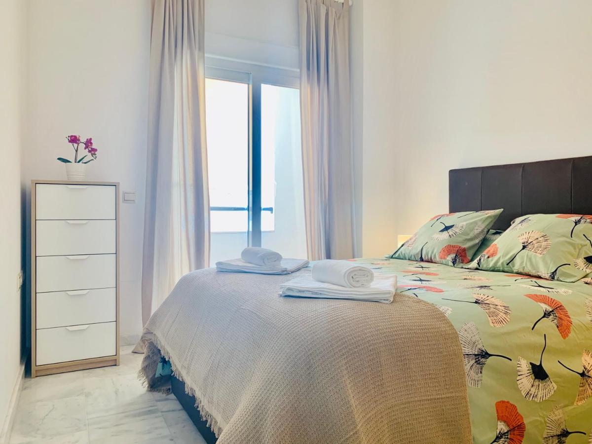 Homely Malaga Parras Con Terraza Interior Y Parking Privado Bajo Suplemento Bagian luar foto